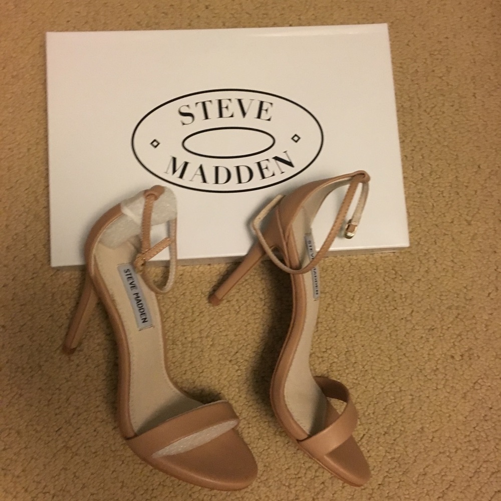 Steve Madden Stecy Heels in Nude